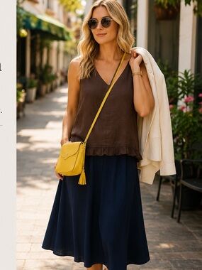 Johnny Was | Brown Sleeveless Top witth Ruffle Trim and Buttoned Back | Small